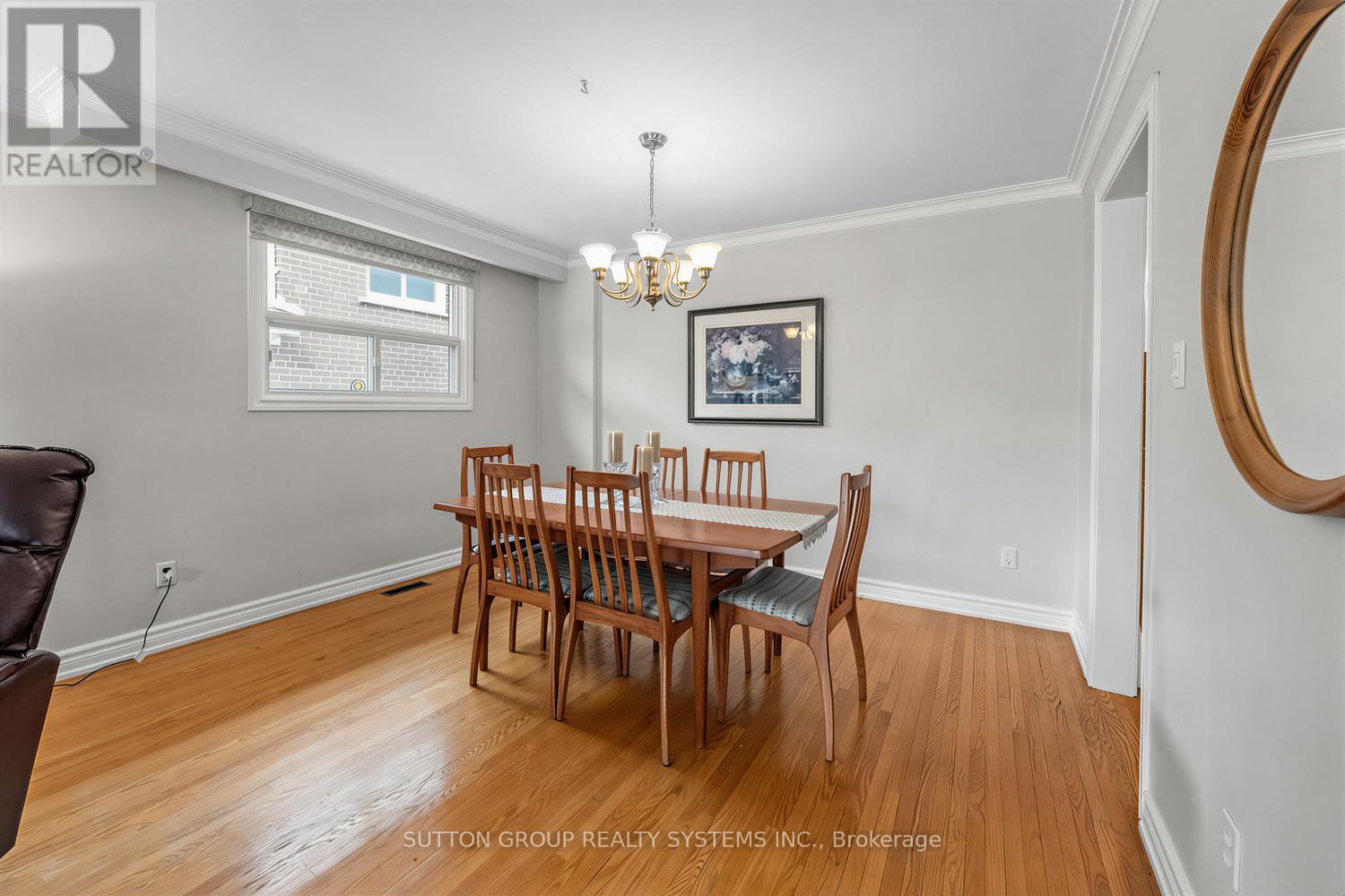 228 Chantenay Drive, Mississauga, ON - Indoor Photo Showing Dining Room