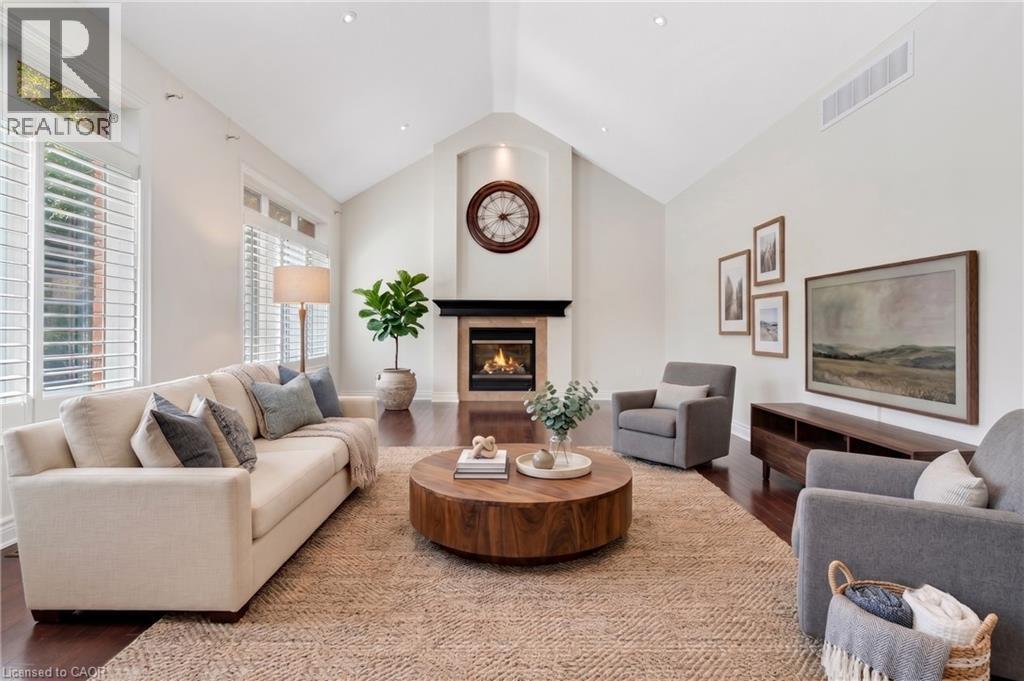 32 Pennsylvania Crescent, Kitchener, ON - Indoor Photo Showing Living Room With Fireplace