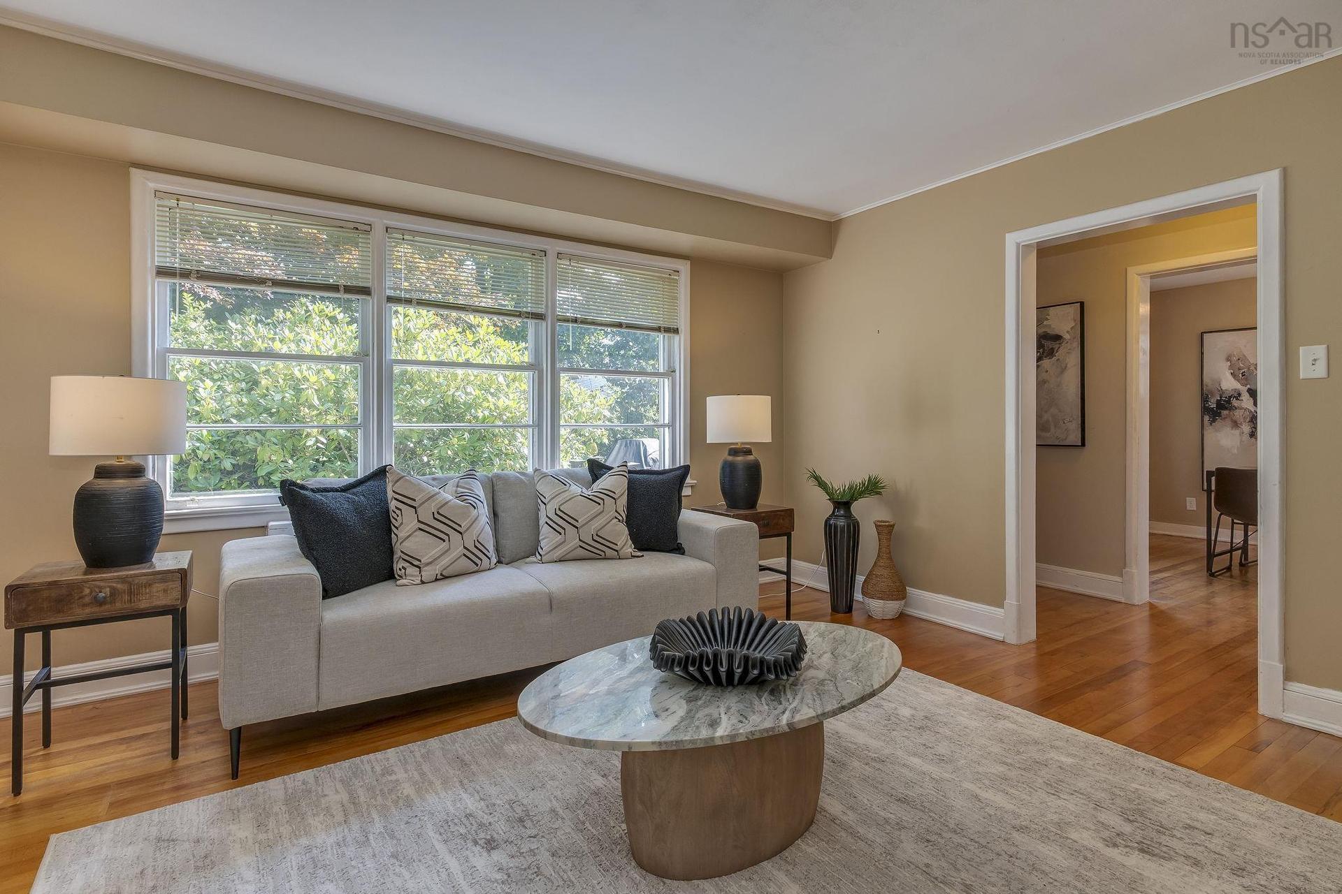 2821 Ralph Devlin Drive, Halifax, NS - Indoor Photo Showing Living Room