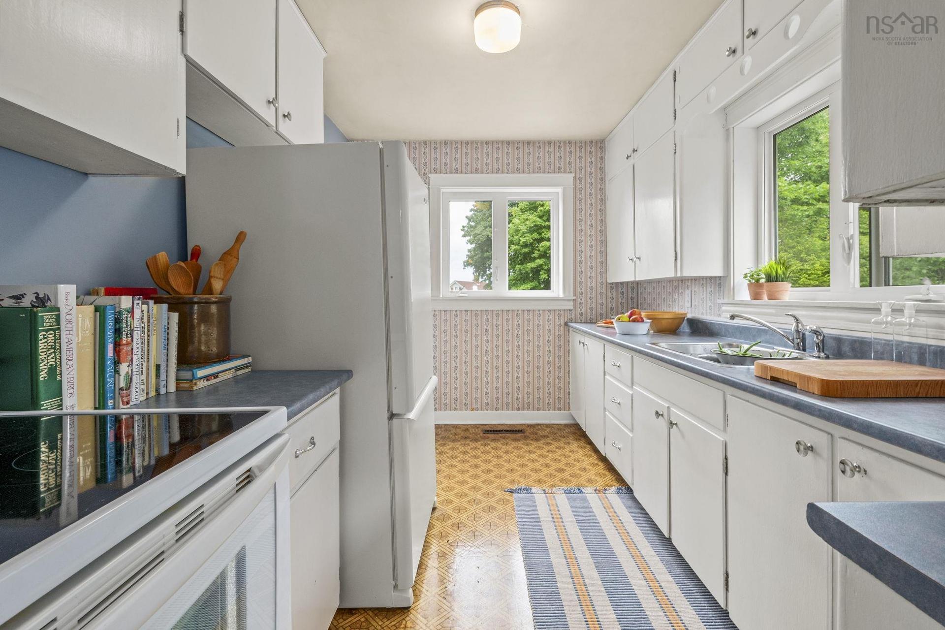 22 Kent Road, Kentville, NS - Indoor Photo Showing Kitchen With Double Sink