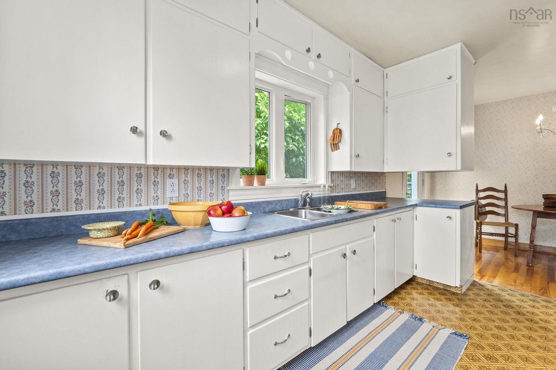 22 Kent Road, Kentville, NS - Indoor Photo Showing Kitchen With Double Sink