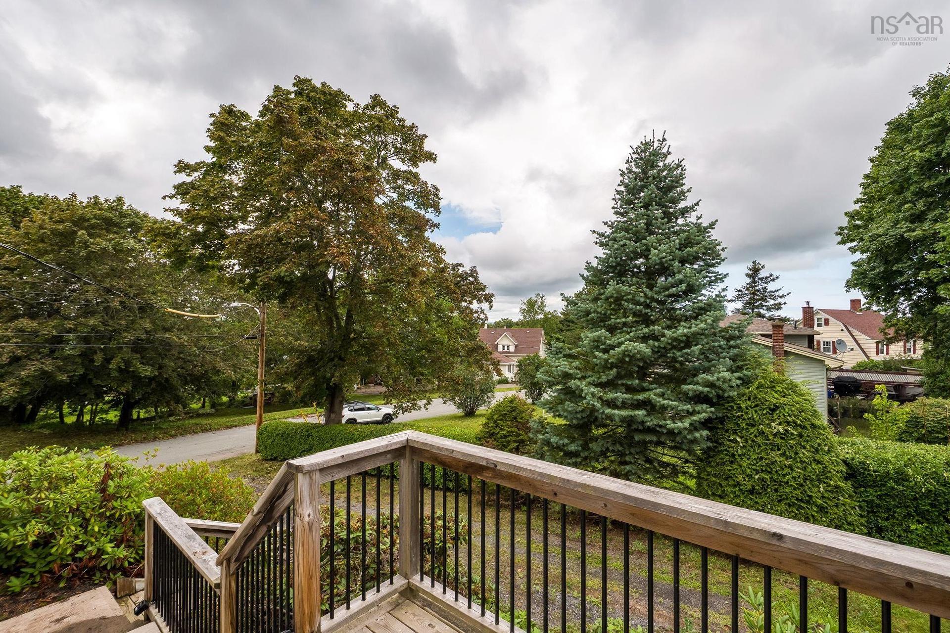 22 Kent Road, Kentville, NS - Outdoor