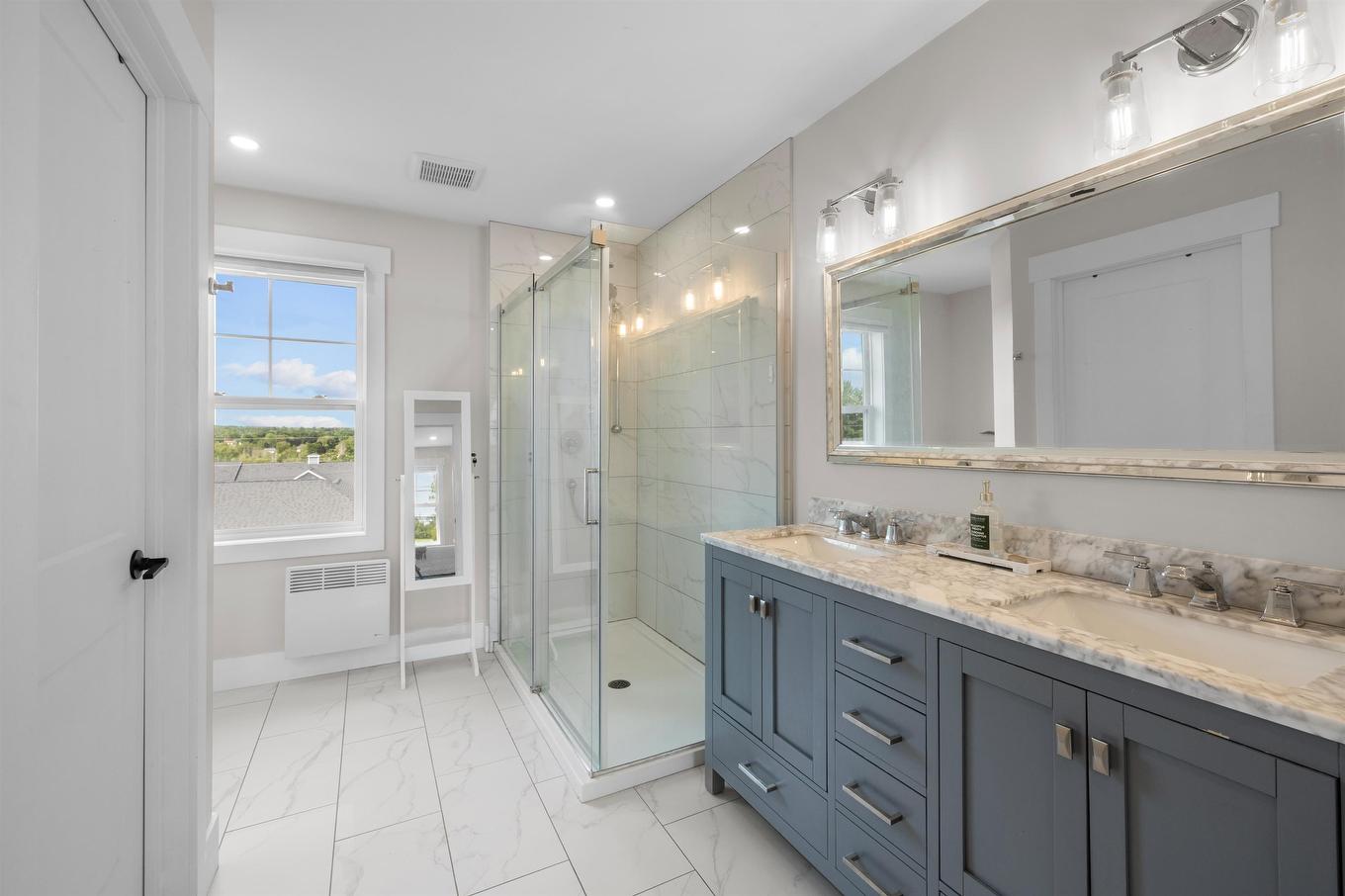21 Waters Edge Lane, Cornwall, PE - Indoor Photo Showing Bathroom