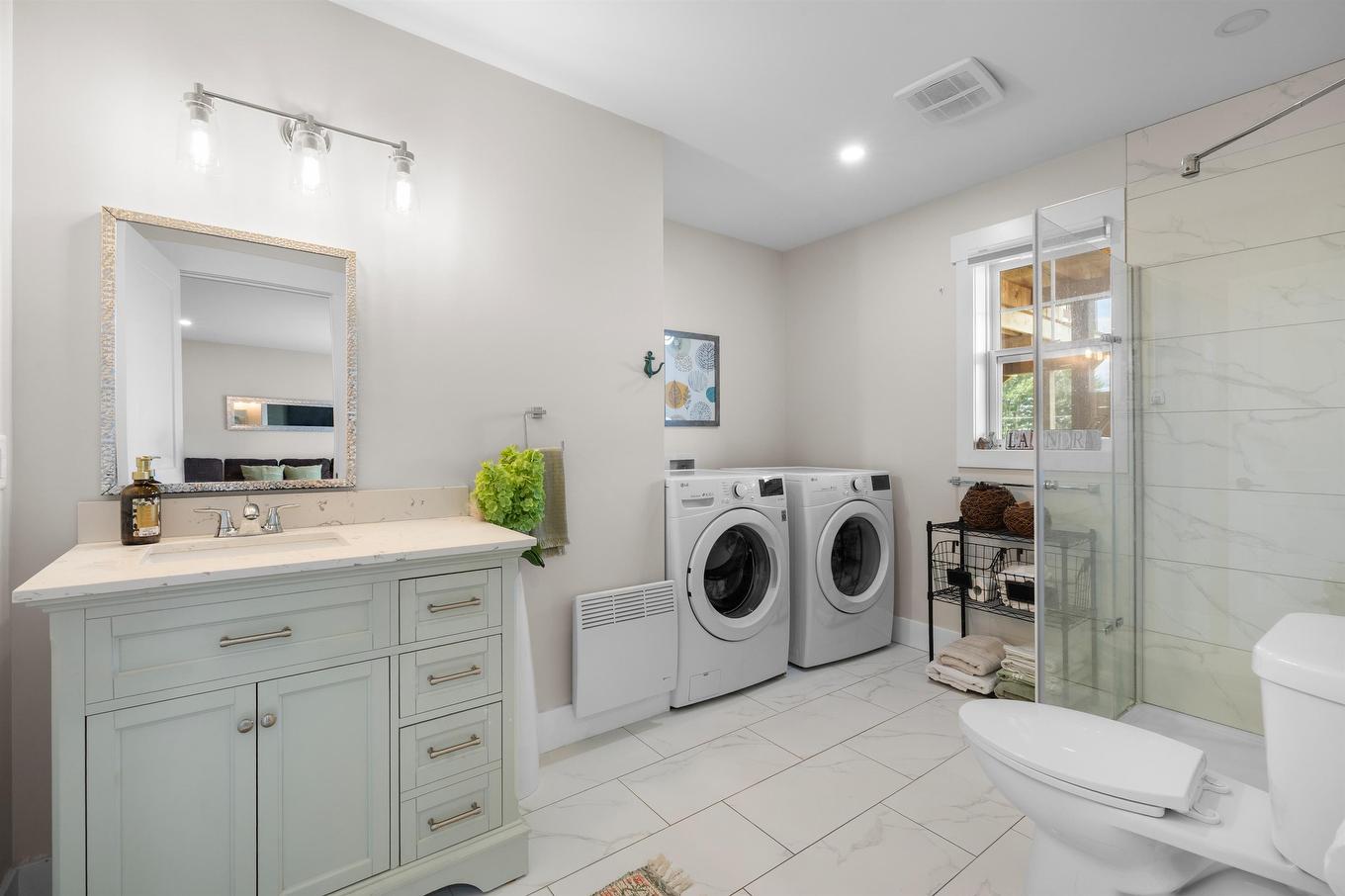 21 Waters Edge Lane, Cornwall, PE - Indoor Photo Showing Laundry Room