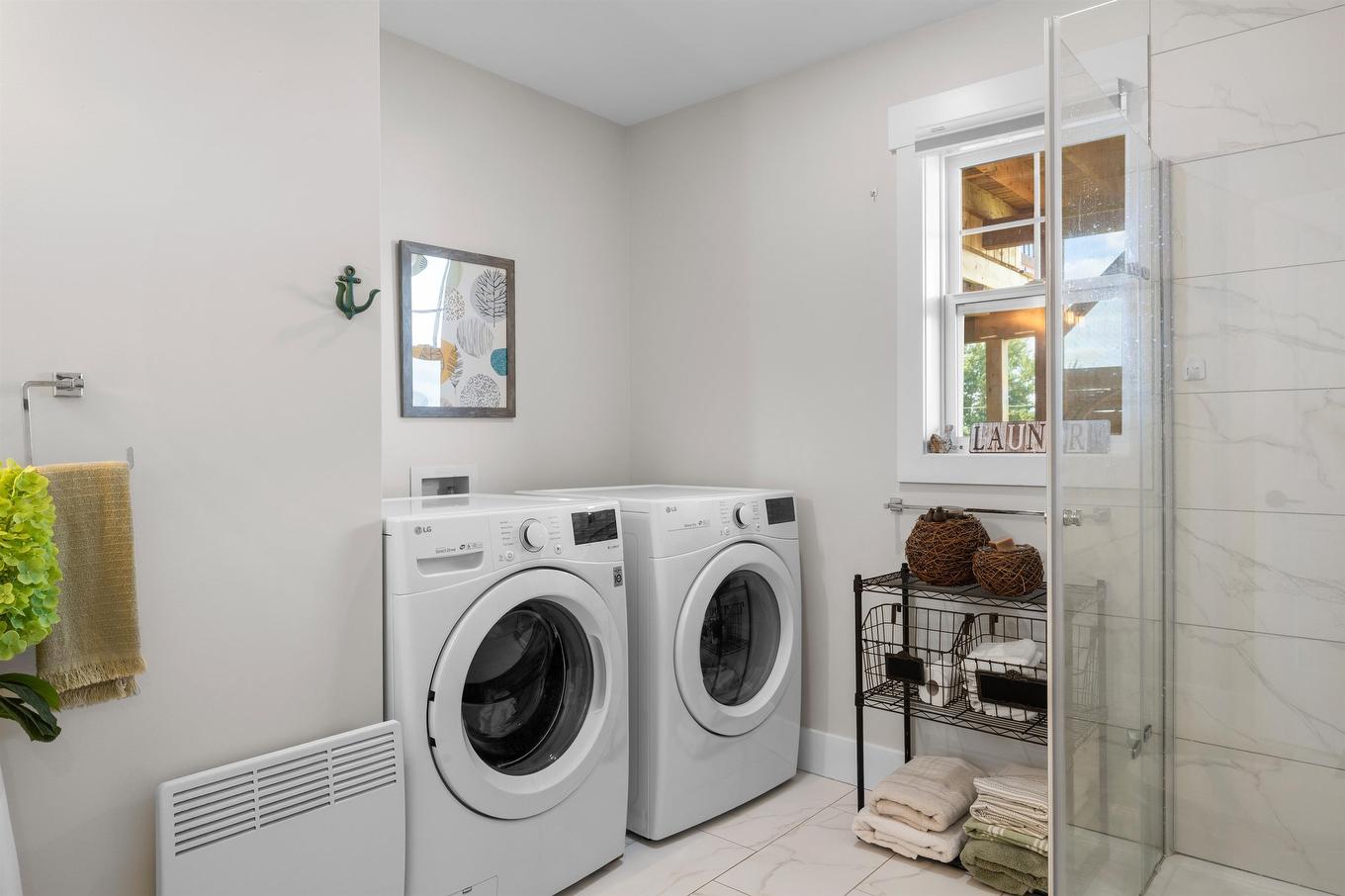21 Waters Edge Lane, Cornwall, PE - Indoor Photo Showing Laundry Room