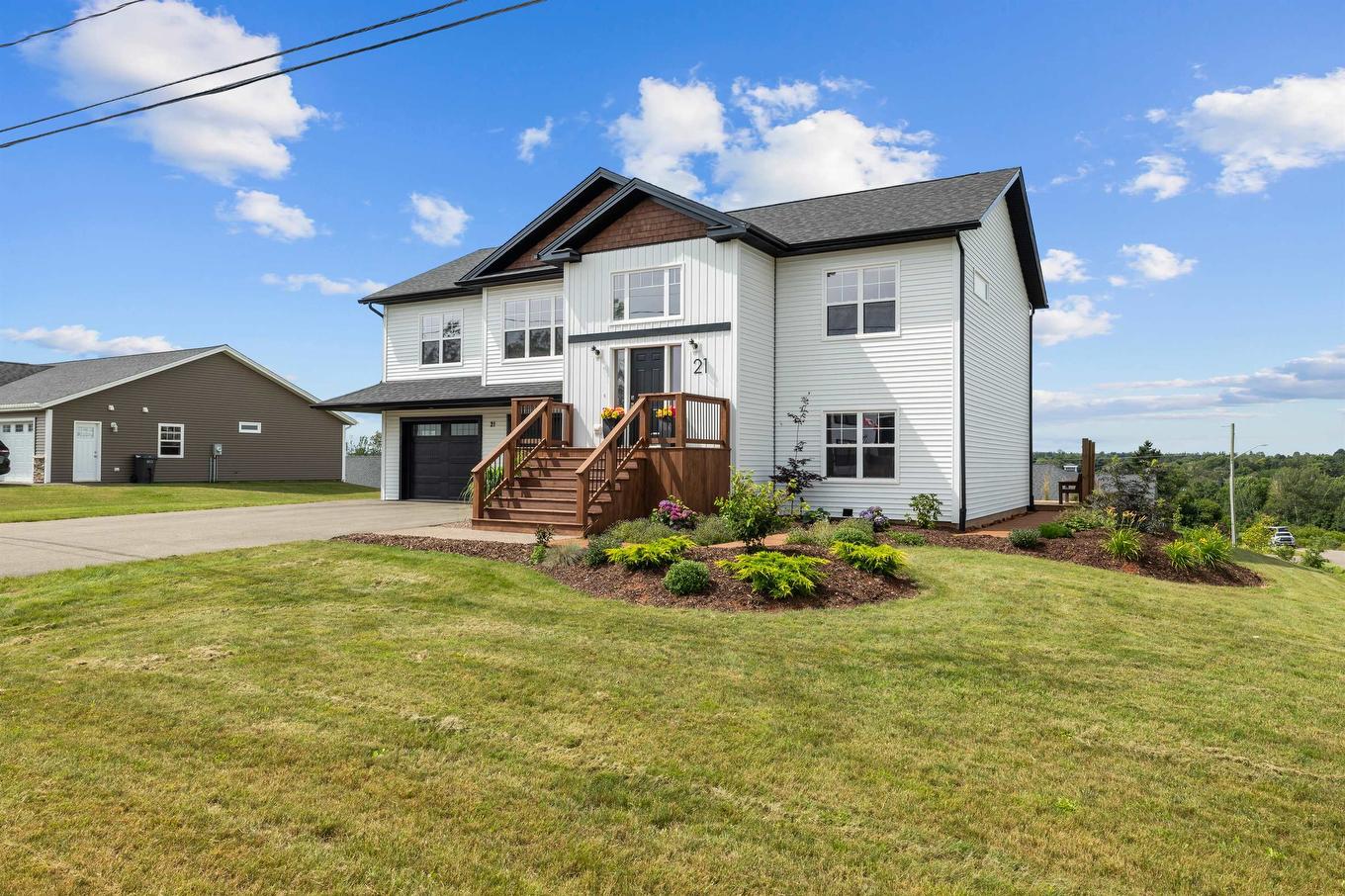 21 Waters Edge Lane, Cornwall, PE - Outdoor