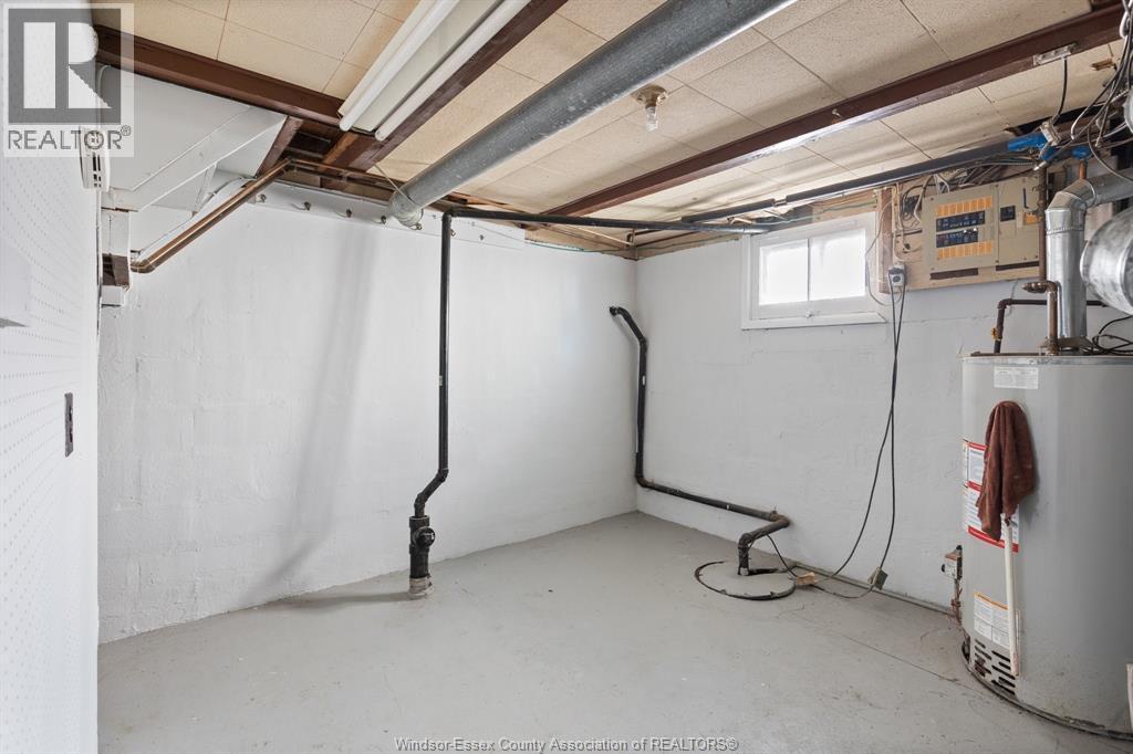 2293 Marentette, Windsor, ON - Indoor Photo Showing Basement