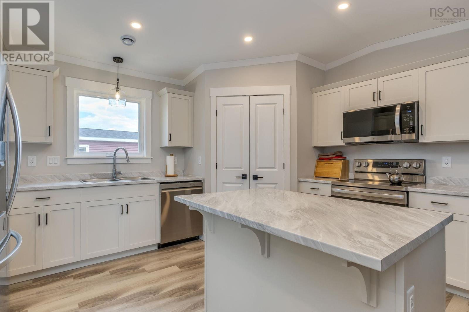 38 Halton Drive, Elmsdale, NS