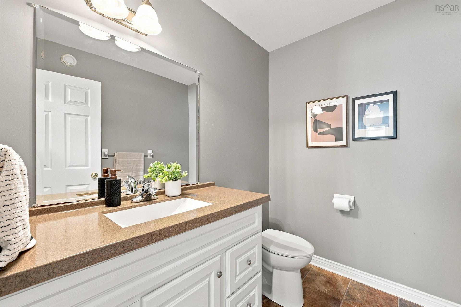 28 Sovereign Crescent, Westphal, NS - Indoor Photo Showing Bathroom