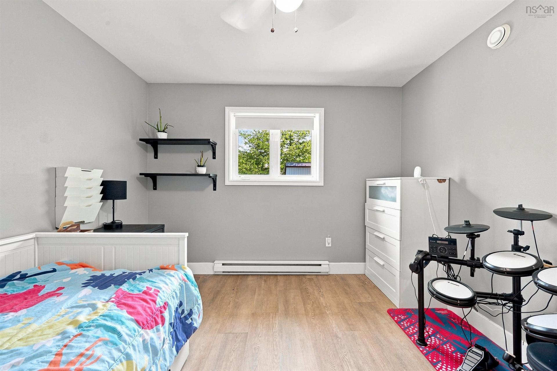 28 Sovereign Crescent, Westphal, NS - Indoor Photo Showing Bedroom