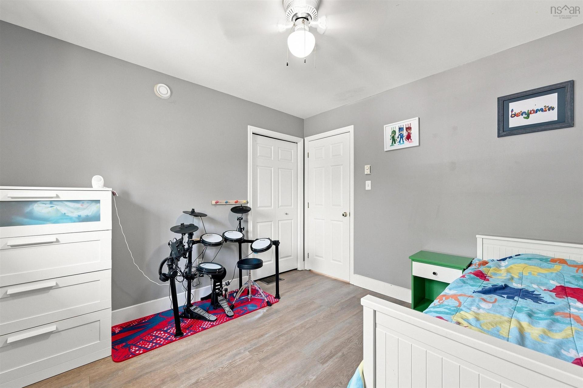 28 Sovereign Crescent, Westphal, NS - Indoor Photo Showing Bedroom