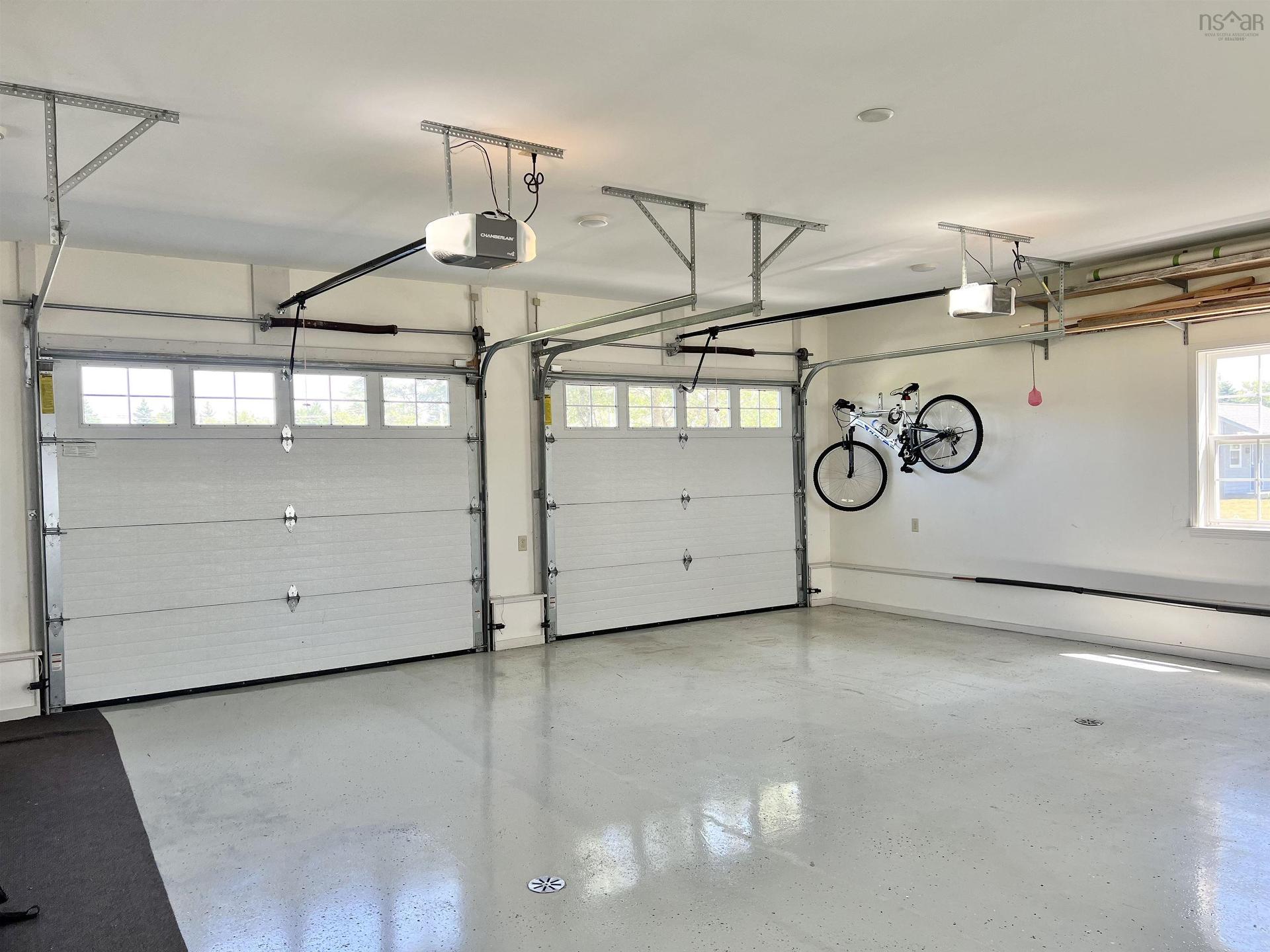 3533 Highway 1, Beaver River, NS - Indoor Photo Showing Garage