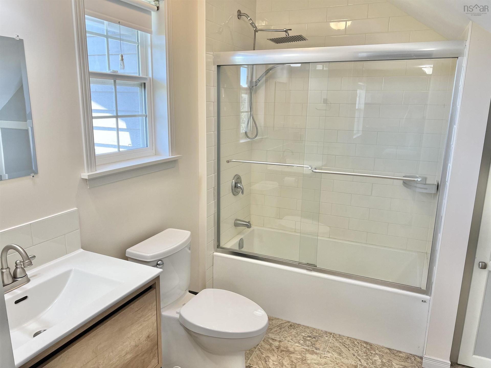 3533 Highway 1, Beaver River, NS - Indoor Photo Showing Bathroom