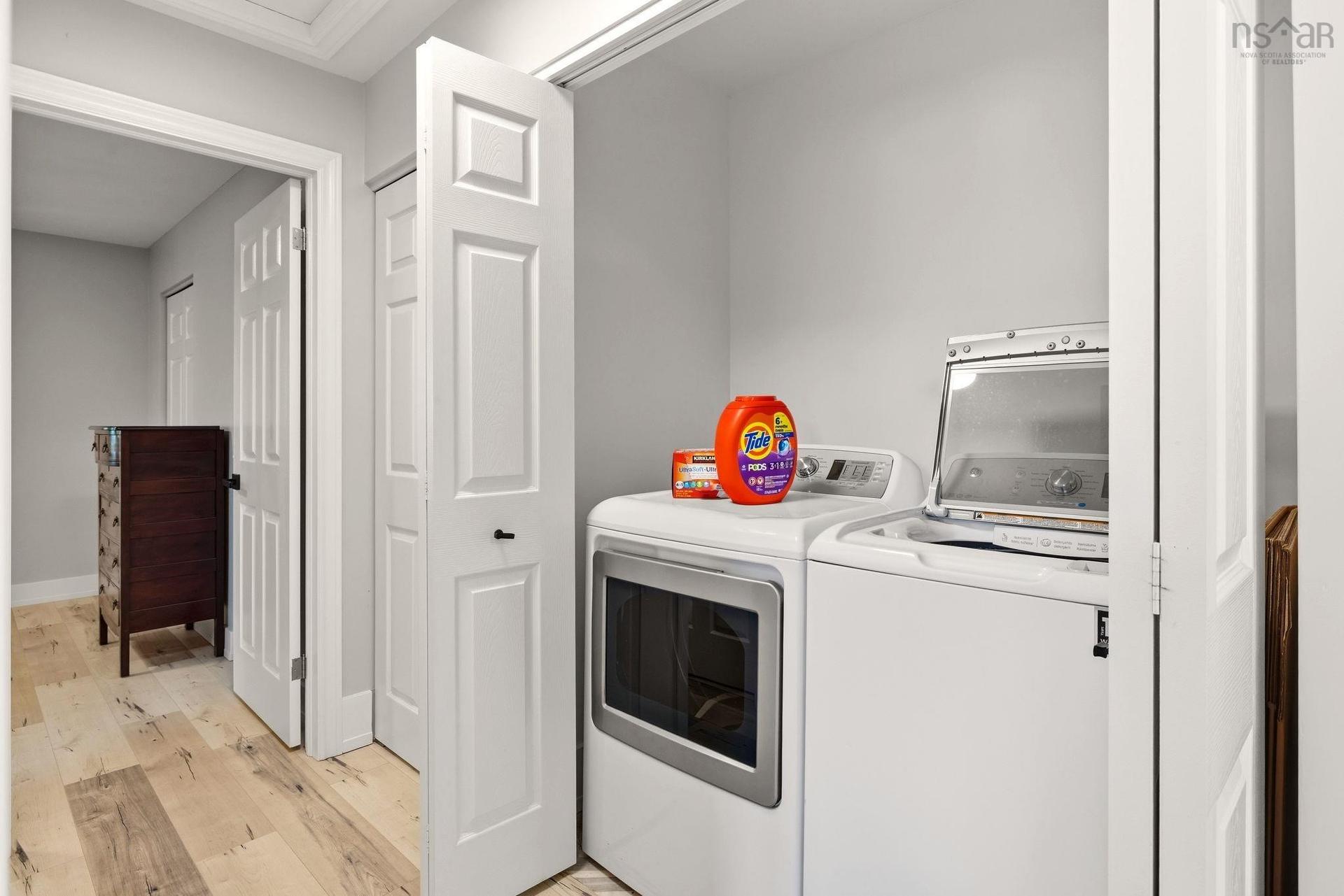 125 Appian Way, Dartmouth, NS - Indoor Photo Showing Laundry Room