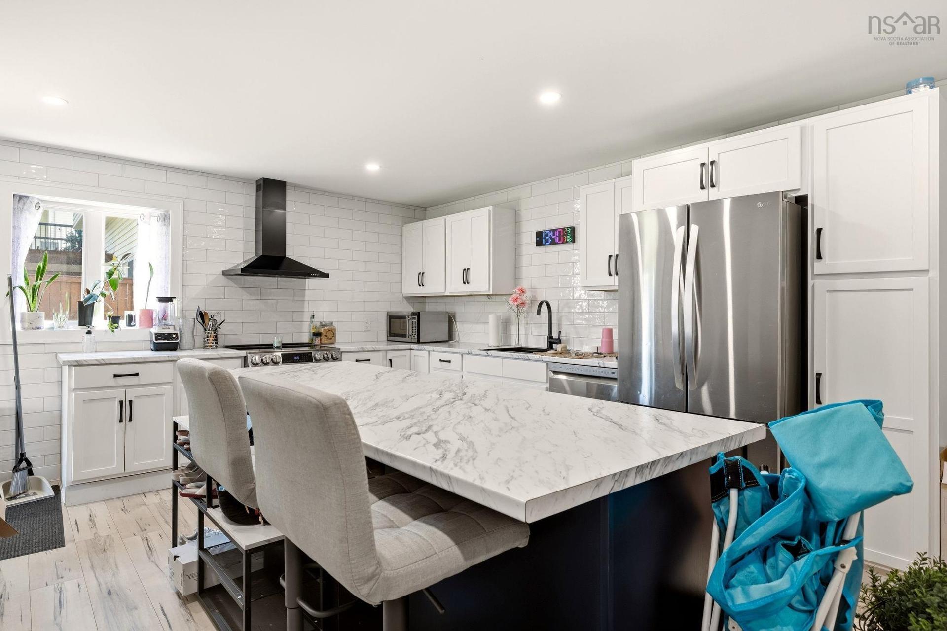 125 Appian Way, Dartmouth, NS - Indoor Photo Showing Kitchen With Upgraded Kitchen