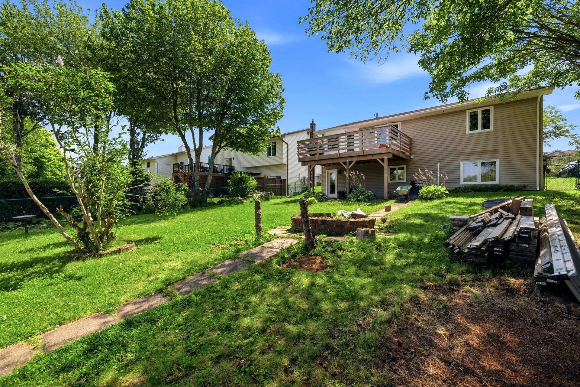 125 Appian Way, Dartmouth, NS - Outdoor