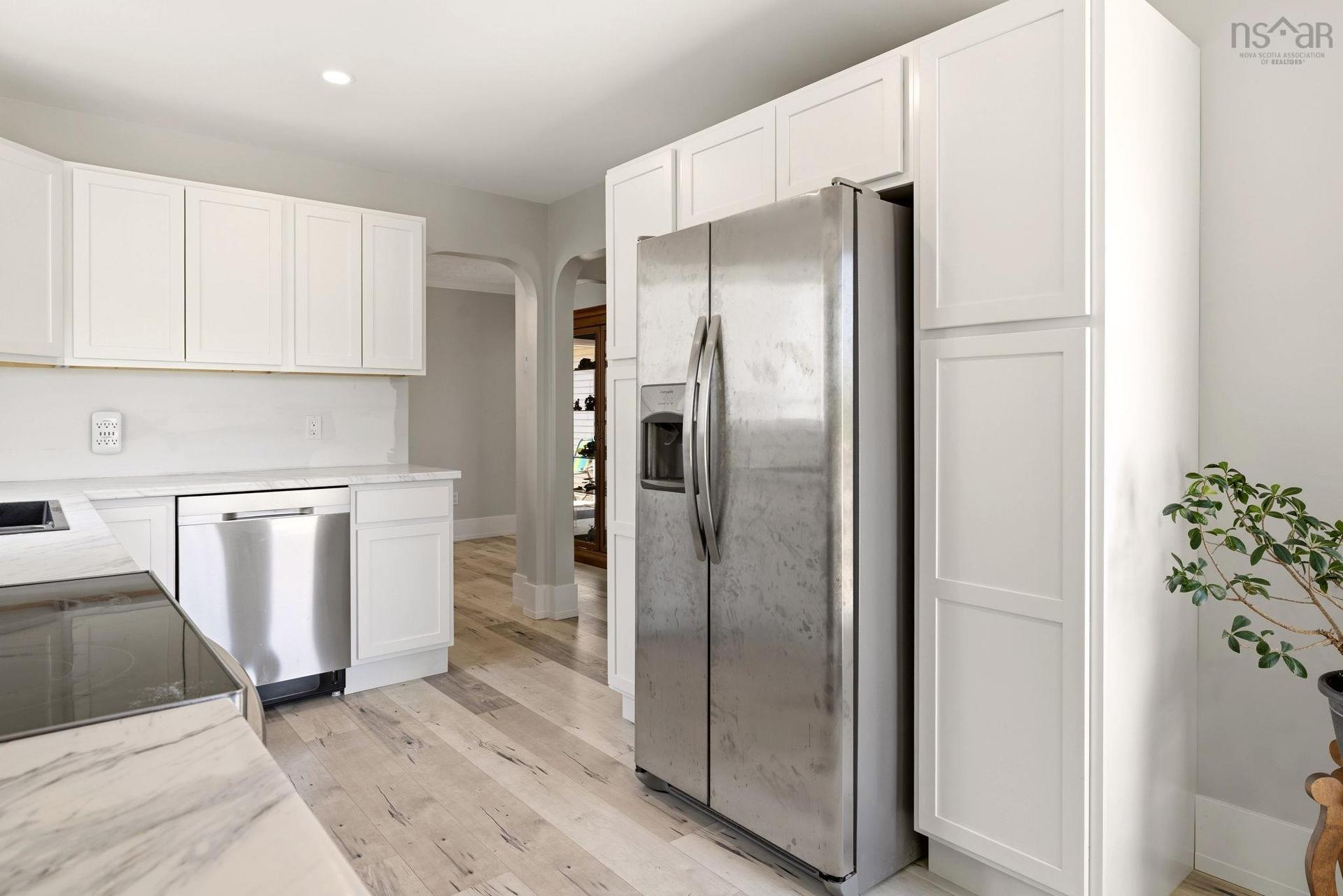 125 Appian Way, Dartmouth, NS - Indoor Photo Showing Kitchen