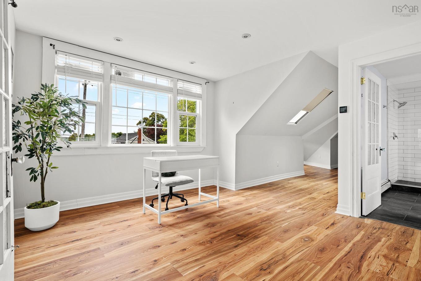 6705 Quinpool Road, Halifax, NS - Indoor Photo Showing Other Room