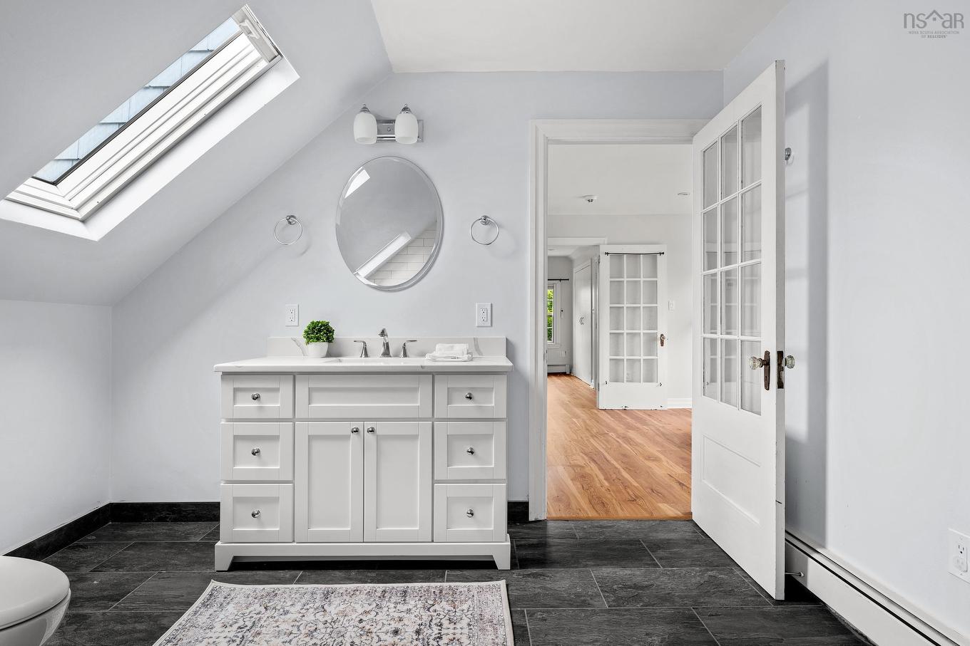 6705 Quinpool Road, Halifax, NS - Indoor Photo Showing Bathroom