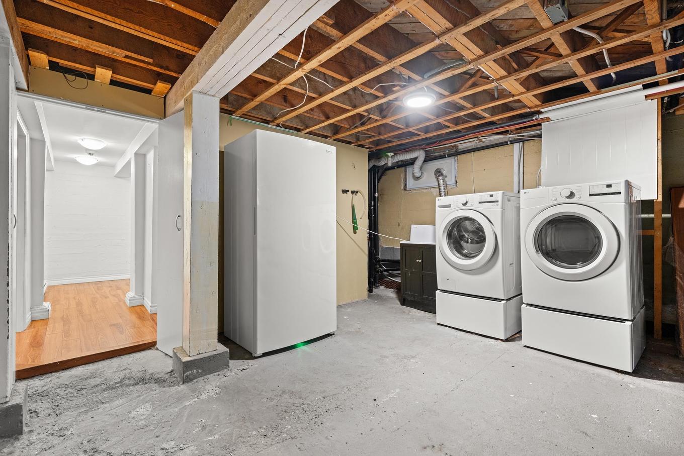 6705 Quinpool Road, Halifax, NS - Indoor Photo Showing Laundry Room