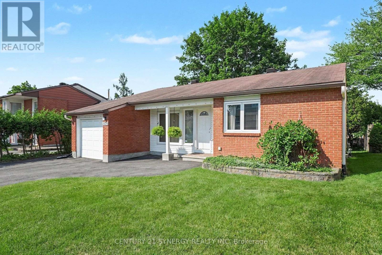 Exterior Front - 1078 Alenmede Crescent, Ottawa, ON - Outdoor
