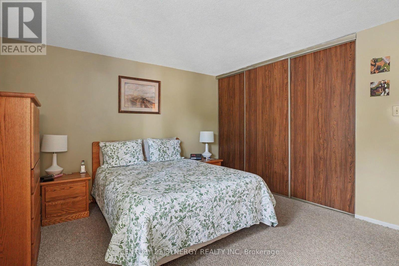 Primary Bedroom - 1078 Alenmede Crescent, Ottawa, ON - Indoor Photo Showing Bedroom
