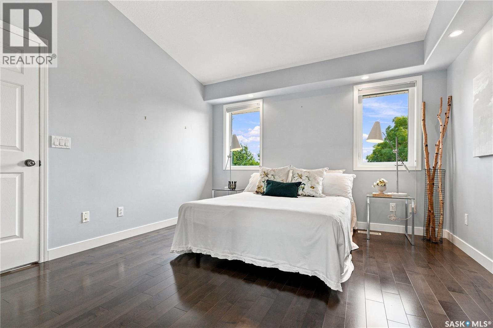311 Lashyn Cove, Saskatoon, SK - Indoor Photo Showing Bedroom