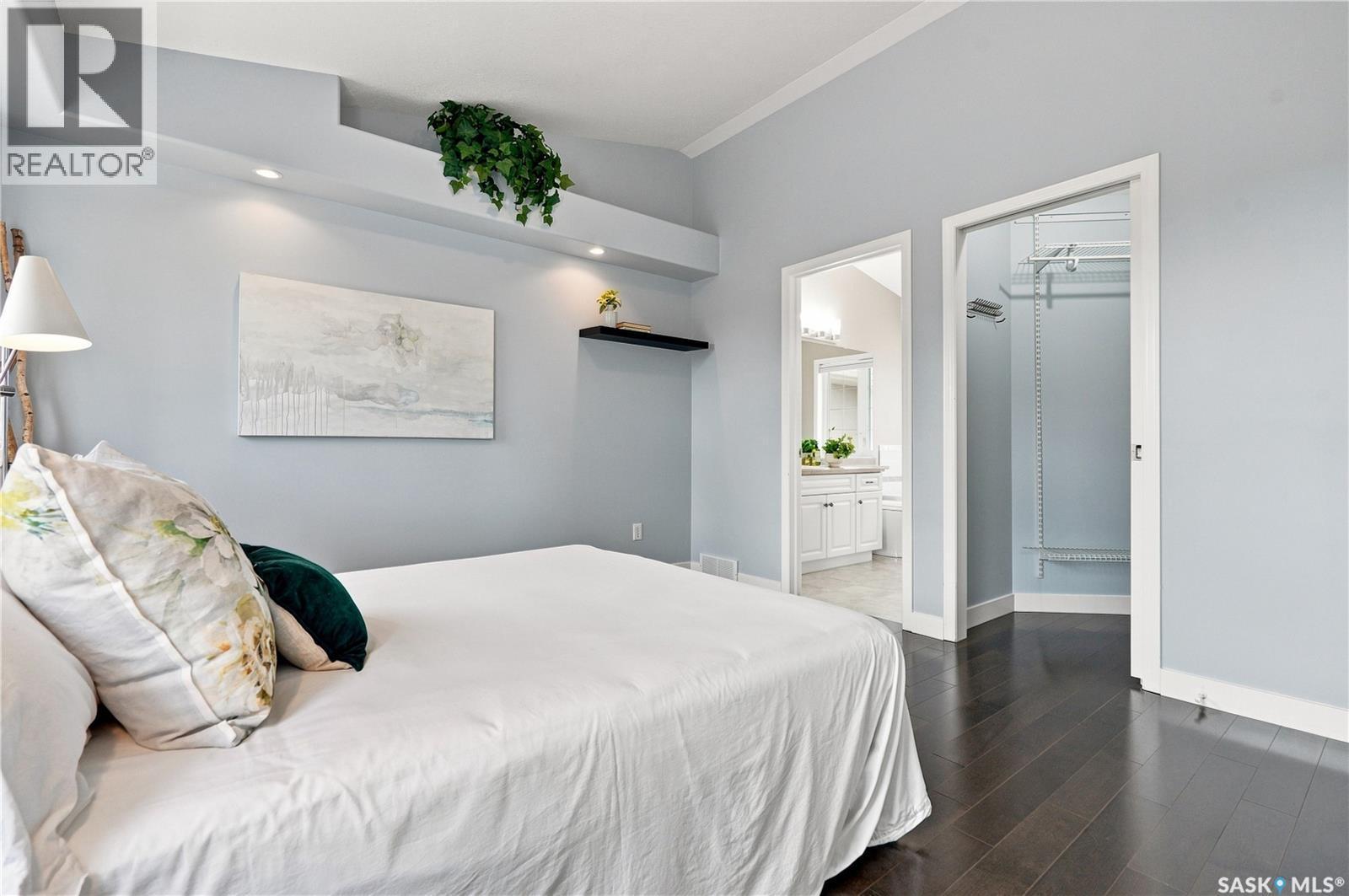 311 Lashyn Cove, Saskatoon, SK - Indoor Photo Showing Bedroom