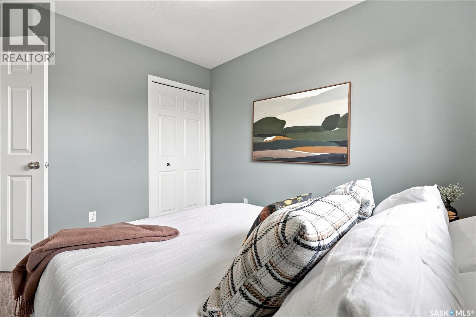 311 Lashyn Cove, Saskatoon, SK - Indoor Photo Showing Bedroom