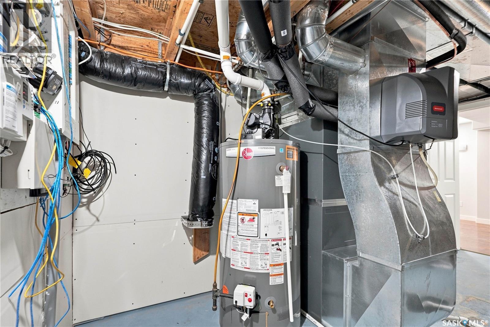 311 Lashyn Cove, Saskatoon, SK - Indoor Photo Showing Basement