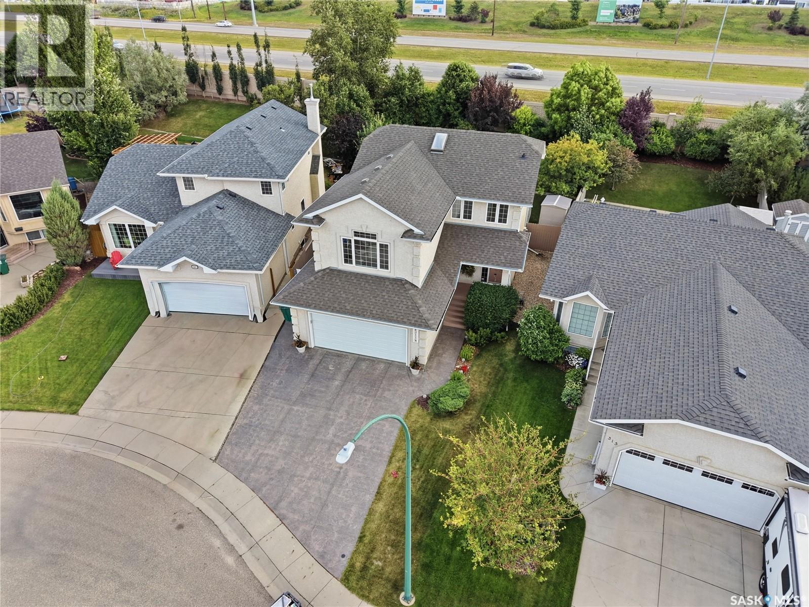 311 Lashyn Cove, Saskatoon, SK - Outdoor