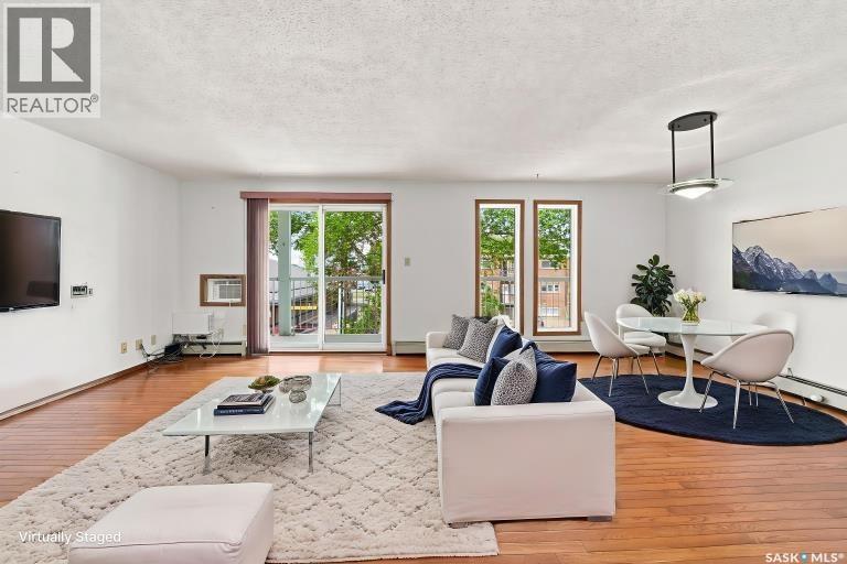 203 918 Argyle Avenue, Saskatoon, SK - Indoor Photo Showing Living Room