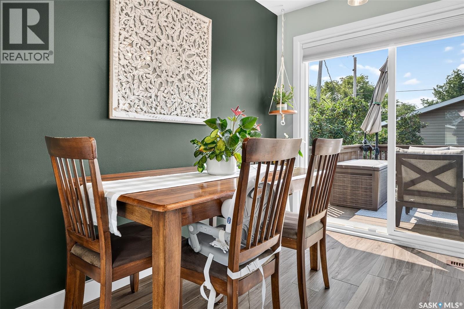 951 Holdsworth Crescent, Moose Jaw, SK - Indoor Photo Showing Dining Room