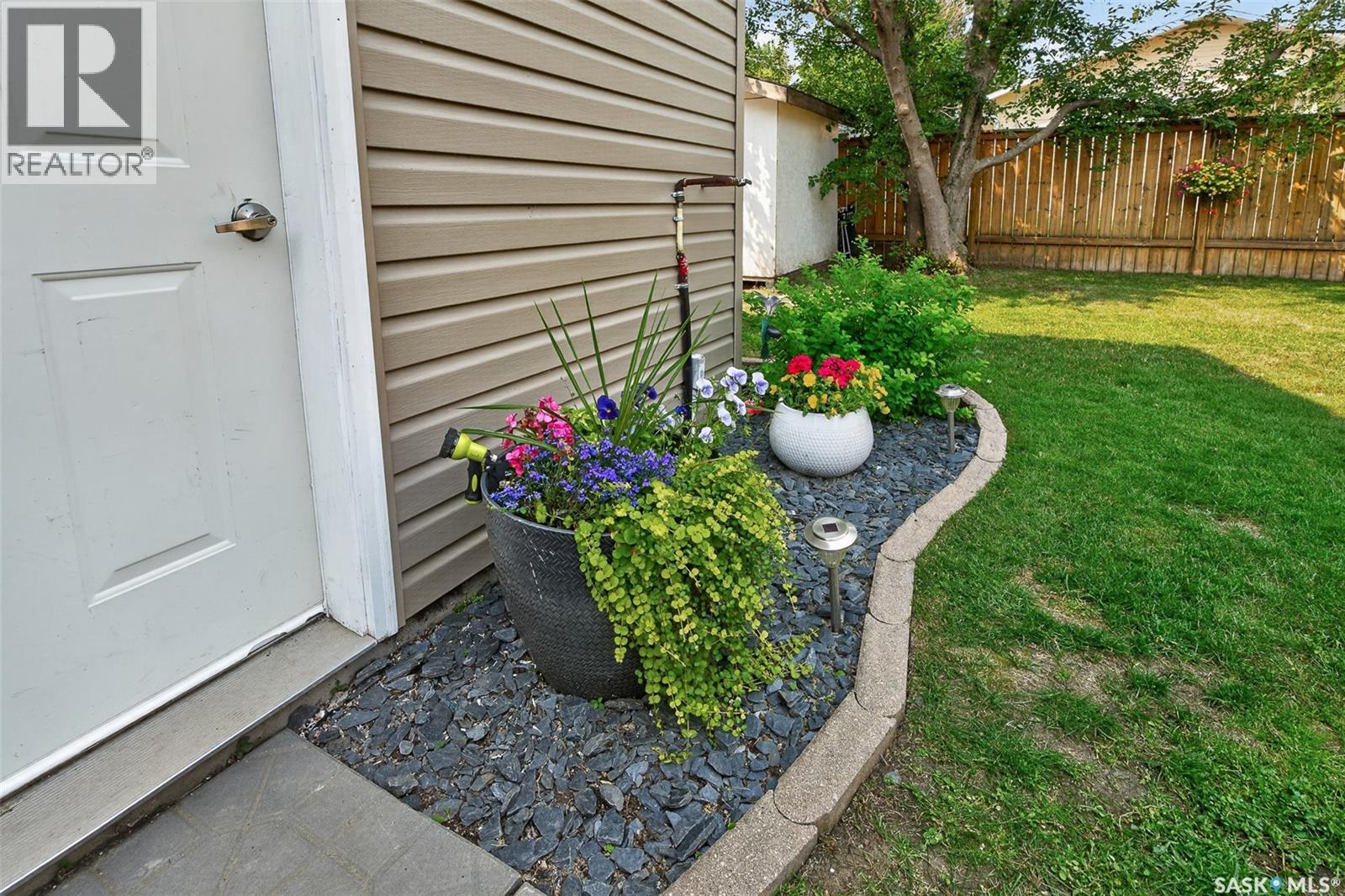 951 Holdsworth Crescent, Moose Jaw, SK - Outdoor