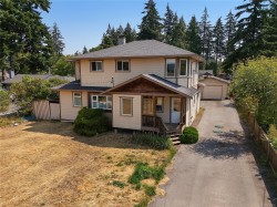 2961 Pickford Rd Colwood, BC V9B 2K8