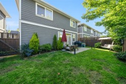 #105-1950 John Rd Sidney, BC V8L 2P9