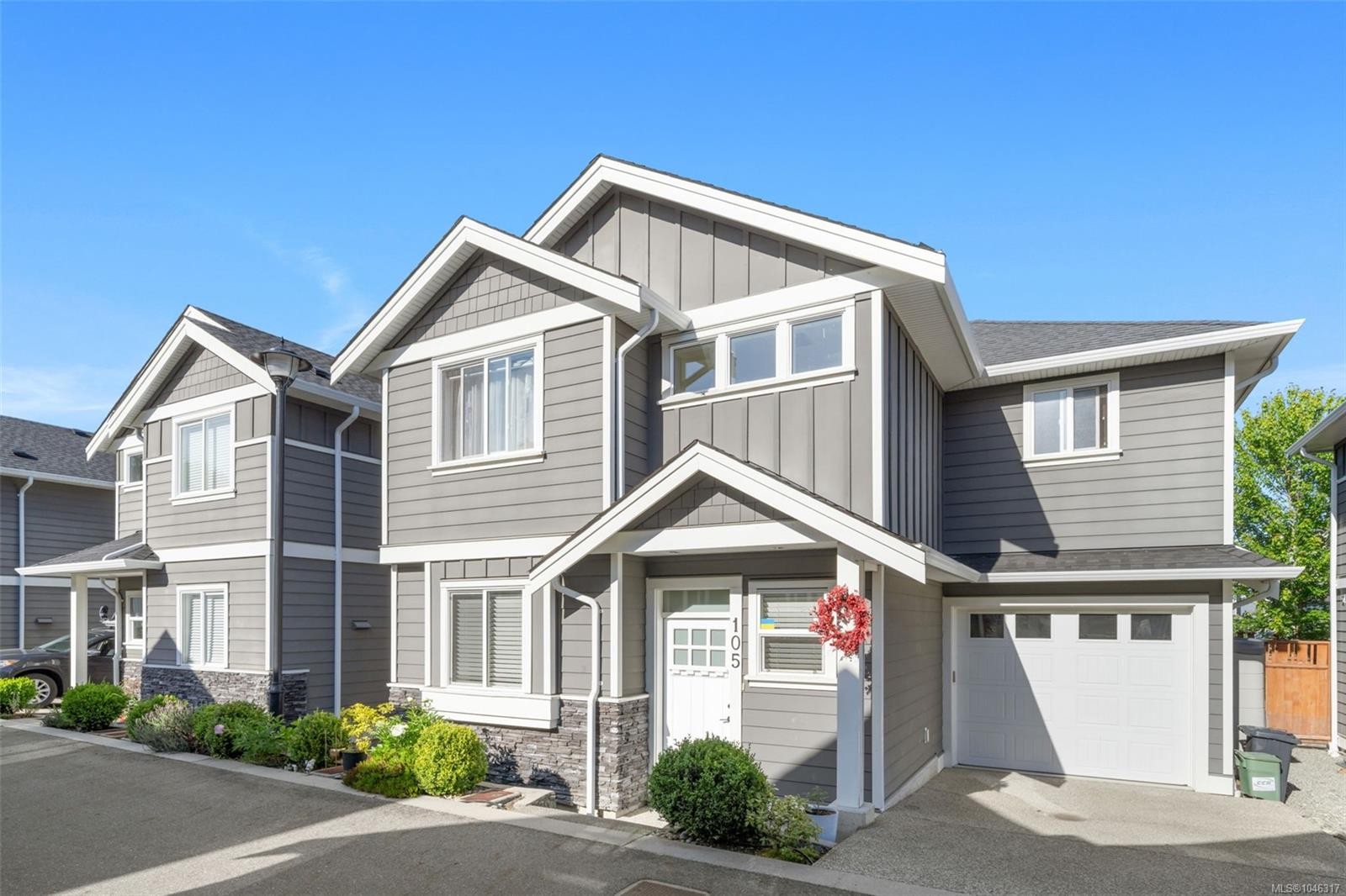 #105-1950 John Rd, Sidney, BC