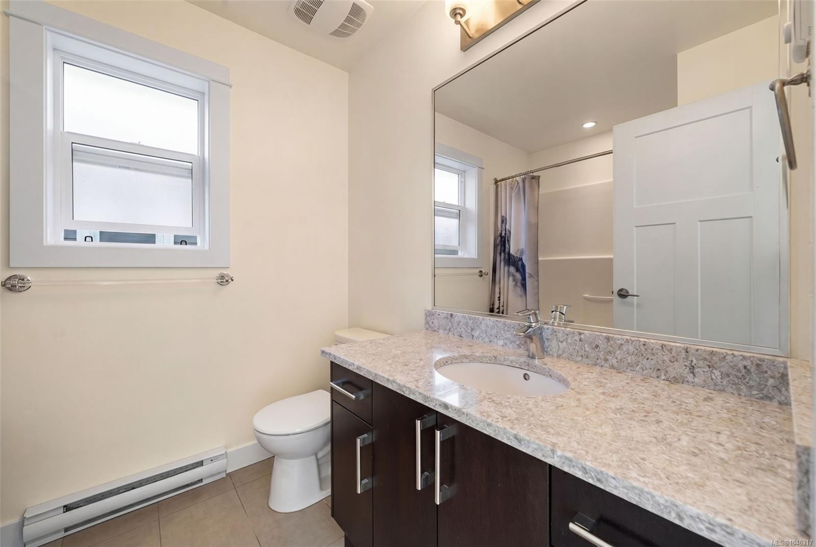 #105-1950 John Rd, Sidney, BC
