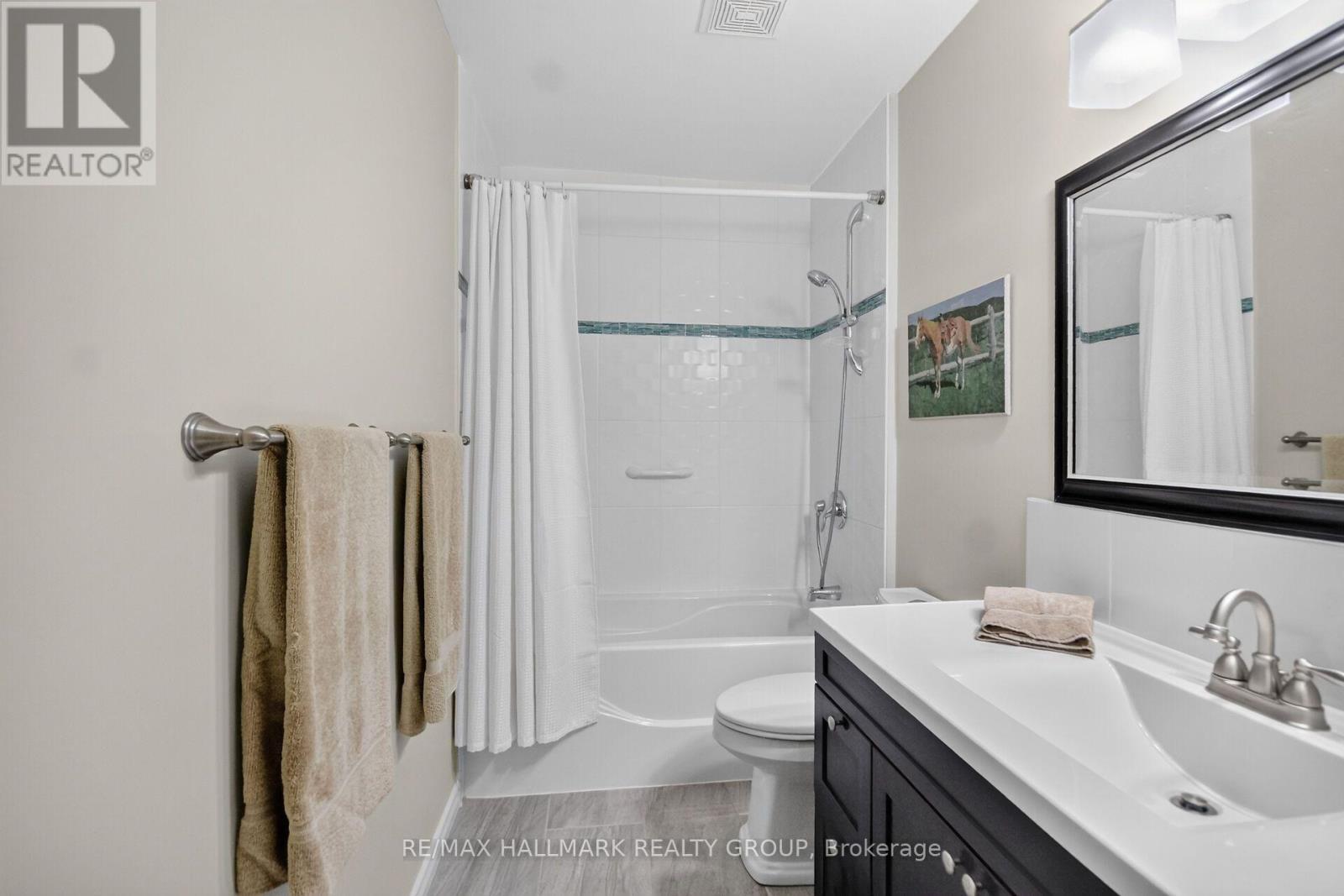 12 Ready Way, Ottawa, ON - Indoor Photo Showing Bathroom