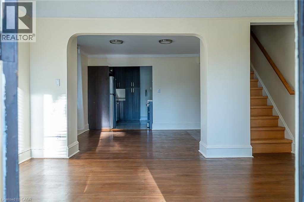 41 Paradise Road S, Hamilton, ON - Indoor Photo Showing Other Room