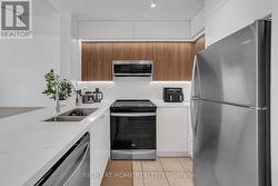 1202 - 11 ONEIDA CRESCENT Richmond Hill, ON L4B 0A1