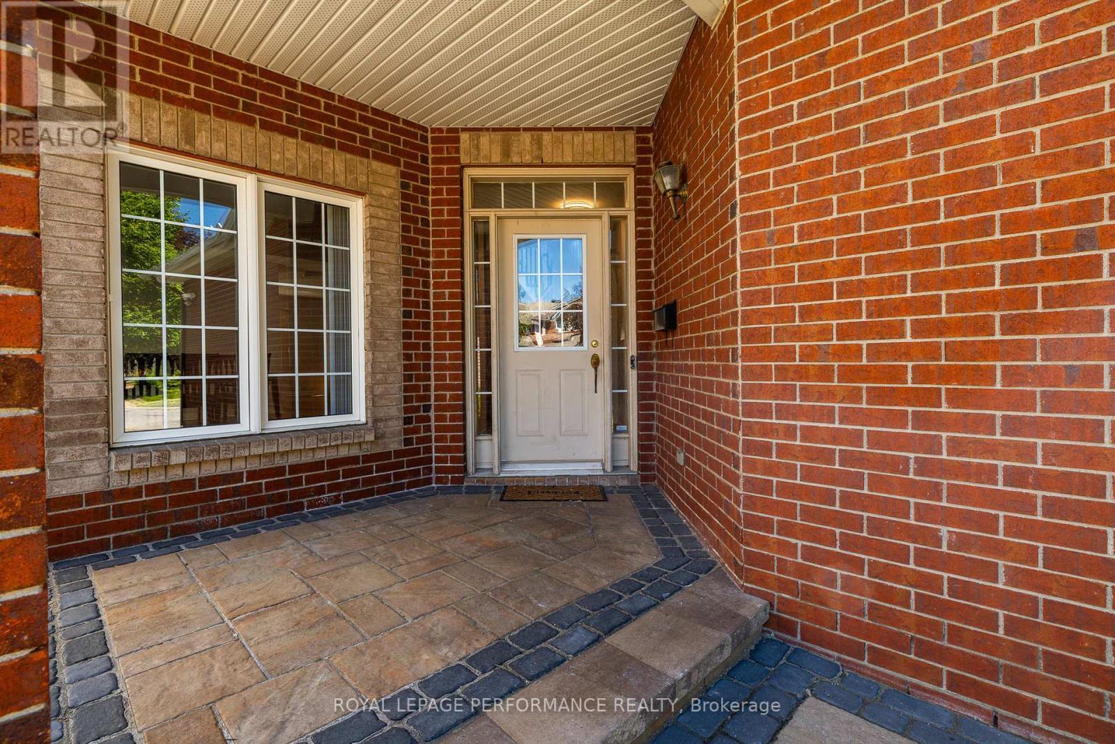 127 Finn Court, Ottawa, ON - Outdoor With Exterior
