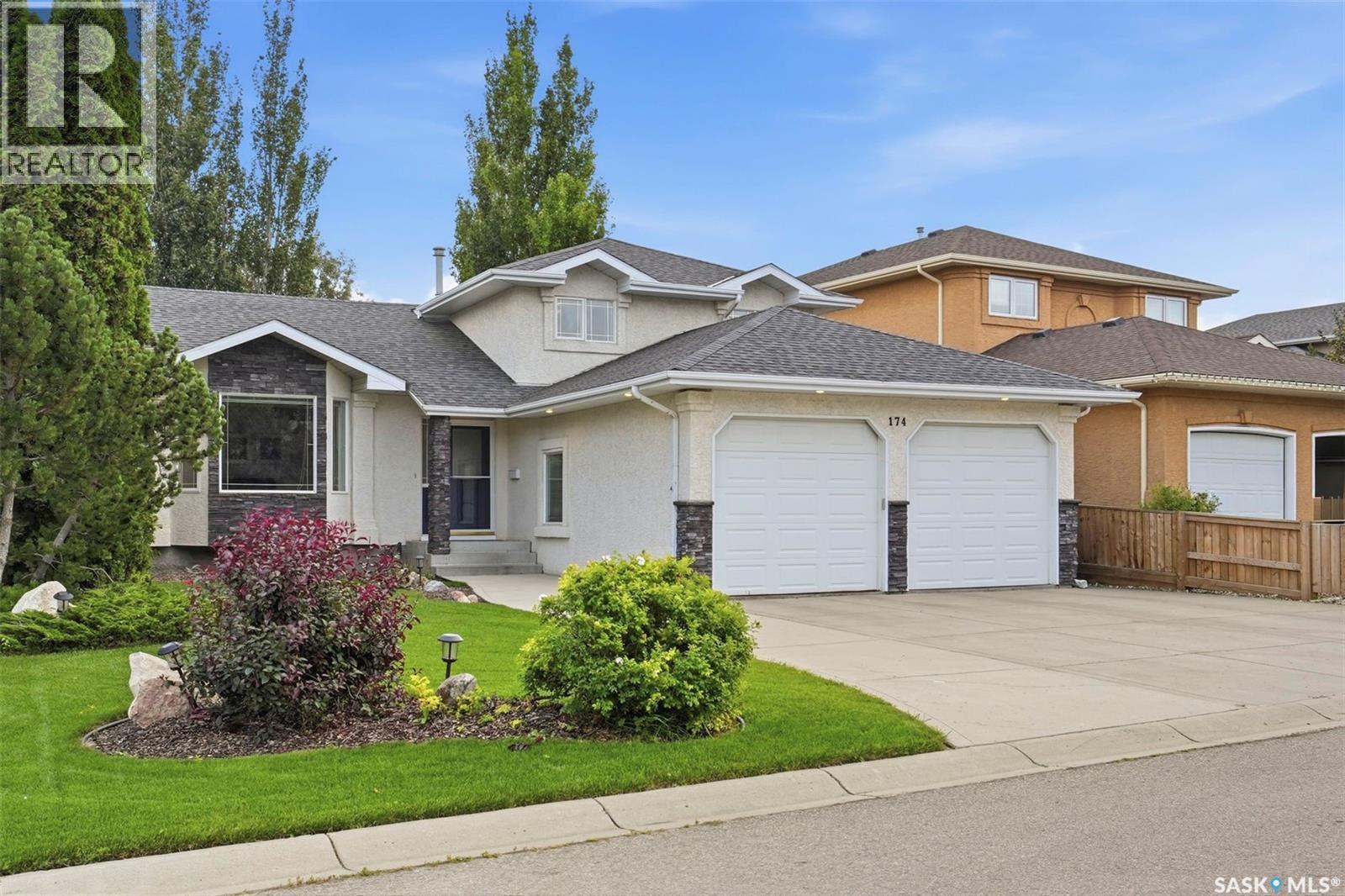 174 Hinitt Place, Saskatoon, SK