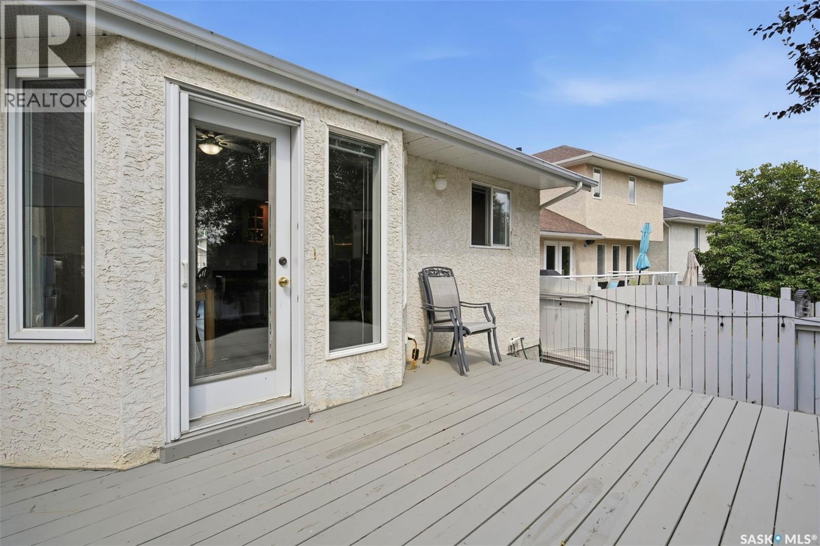174 Hinitt Place, Saskatoon, SK