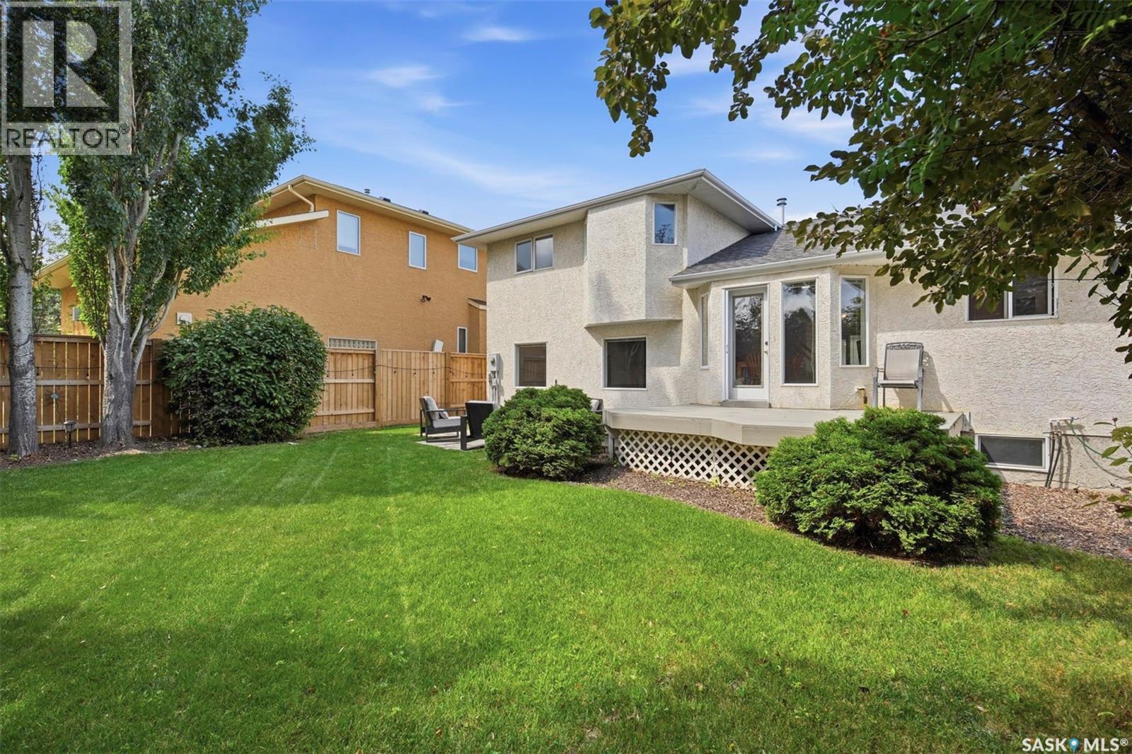 174 Hinitt Place, Saskatoon, SK