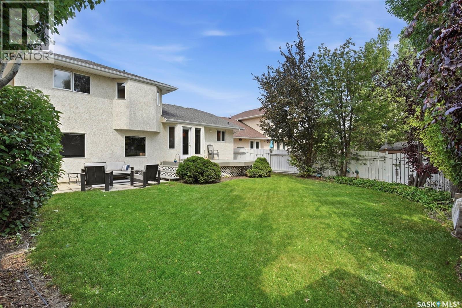 174 Hinitt Place, Saskatoon, SK