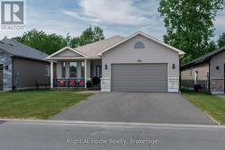 40 BIRCHMOUNT STREET Quinte West (Murray Ward), ON K8V 0C6