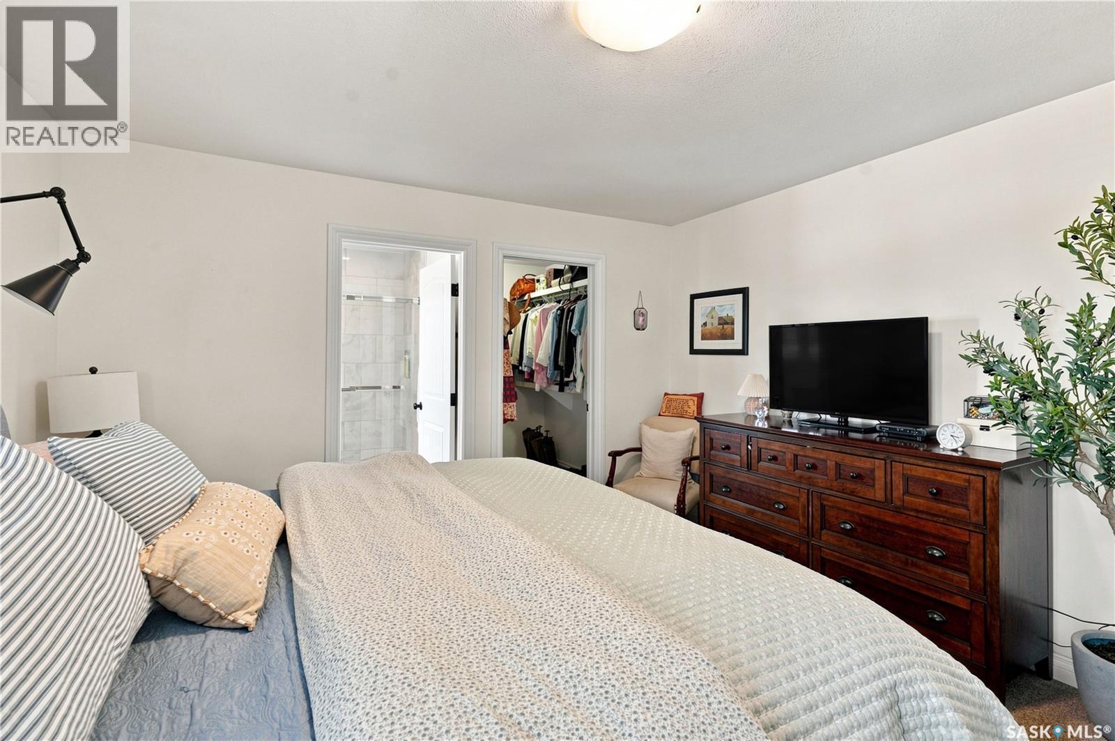621 Braun Lane, Warman, SK - Indoor Photo Showing Bedroom