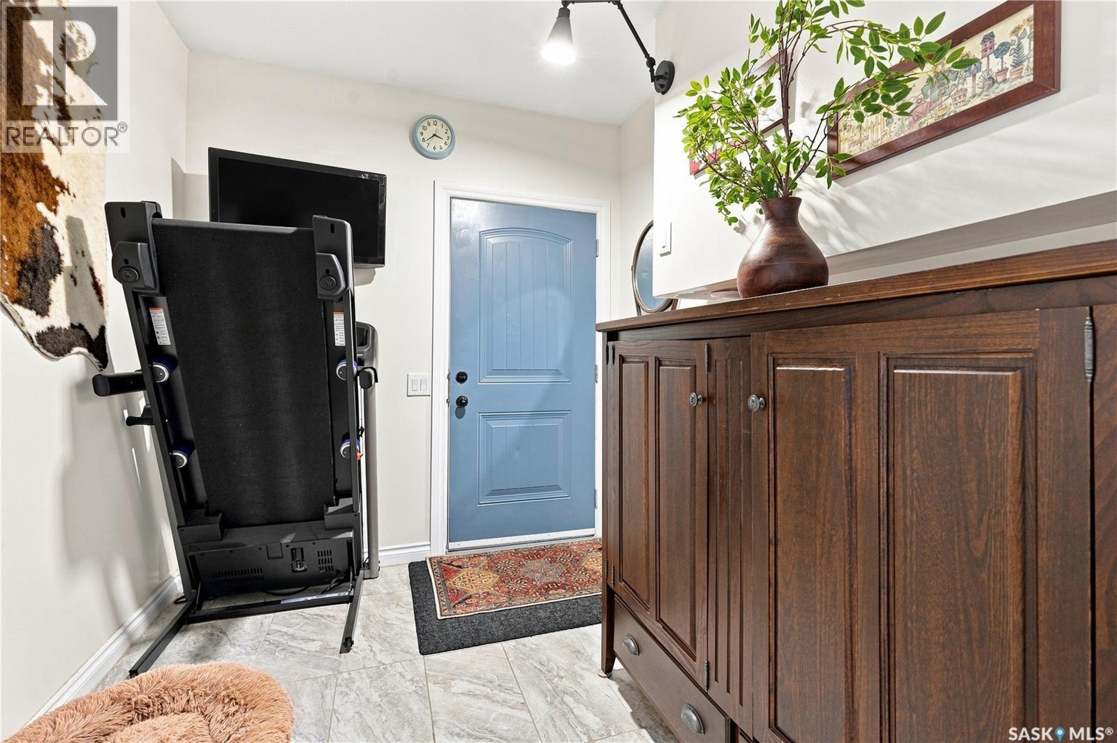 621 Braun Lane, Warman, SK - Indoor
