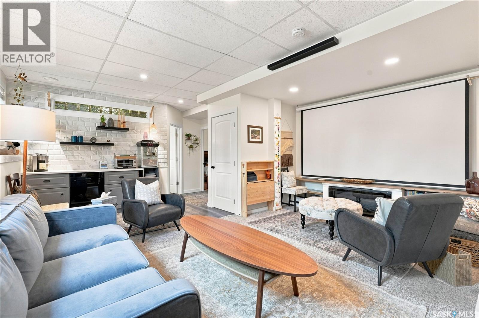 621 Braun Lane, Warman, SK - Indoor Photo Showing Living Room